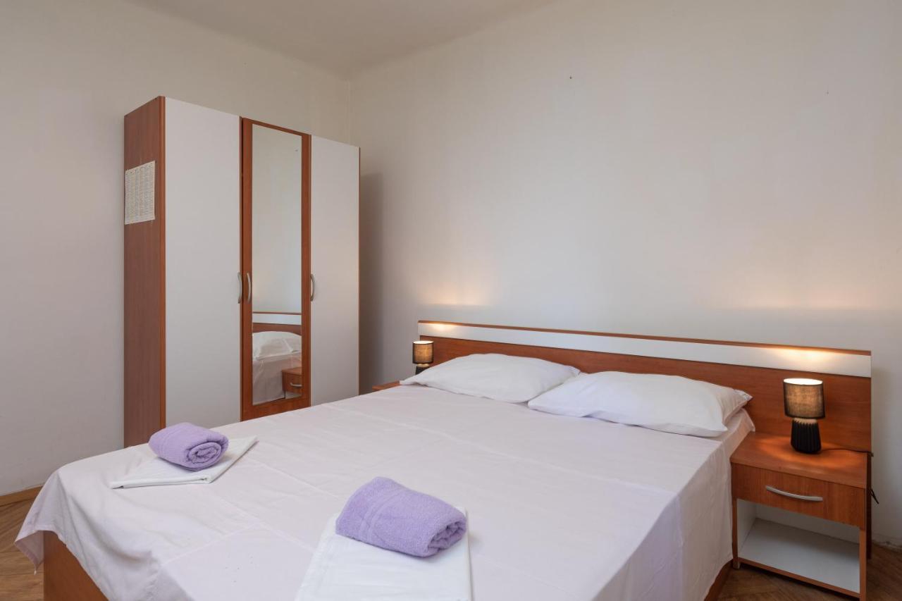 Duće Beach Apartments "Bili Cvitak" מראה חיצוני תמונה