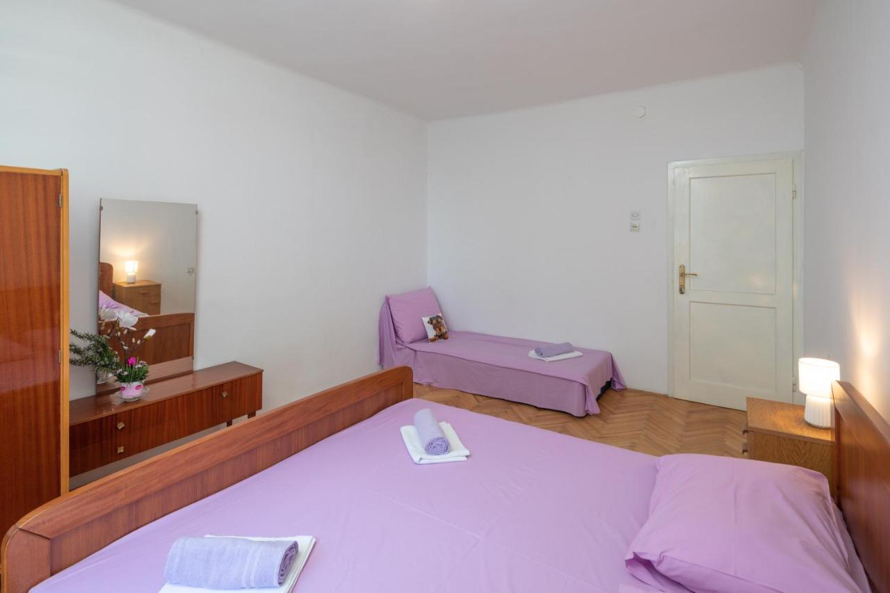Duće Beach Apartments "Bili Cvitak" מראה חיצוני תמונה