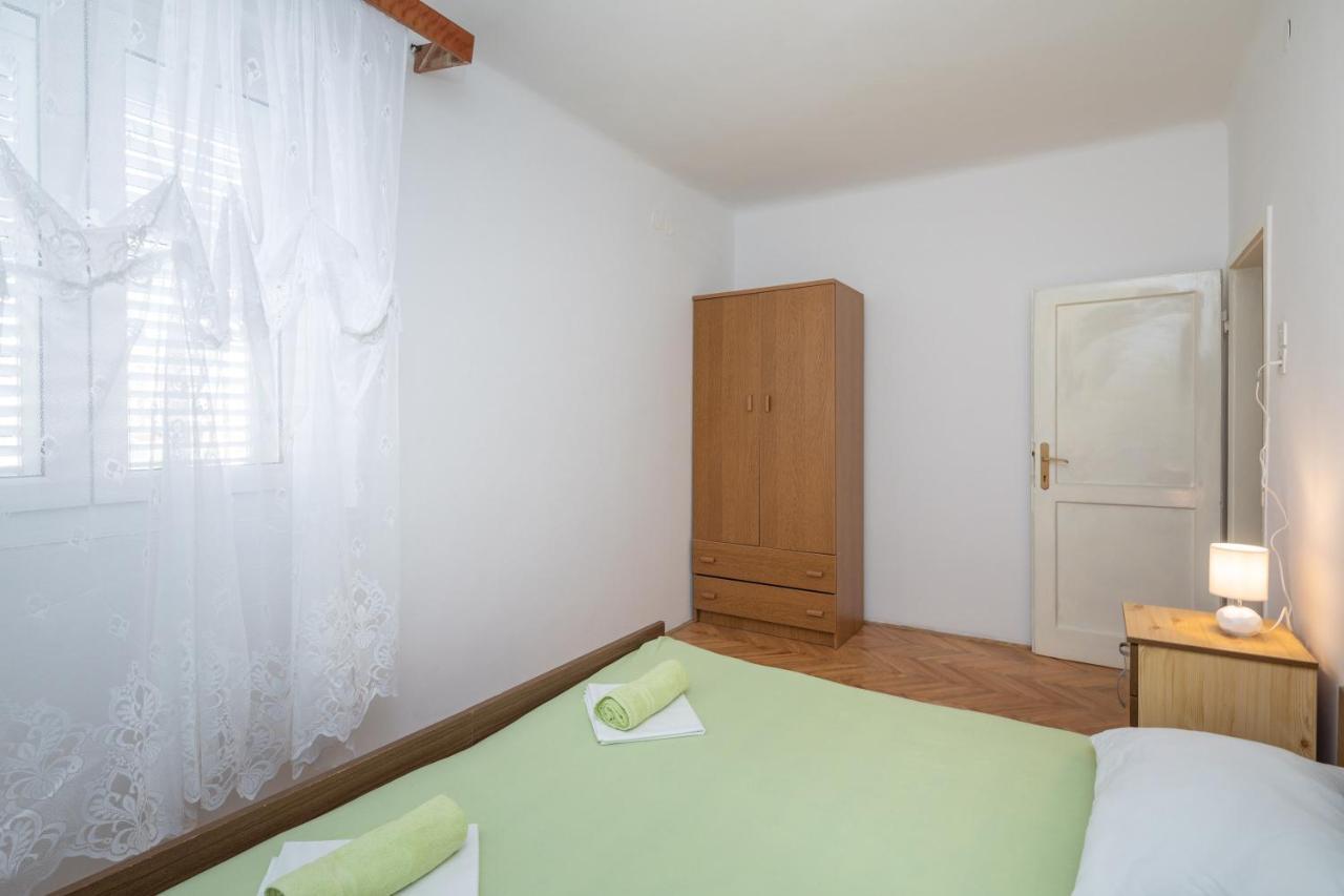 Duće Beach Apartments "Bili Cvitak" מראה חיצוני תמונה