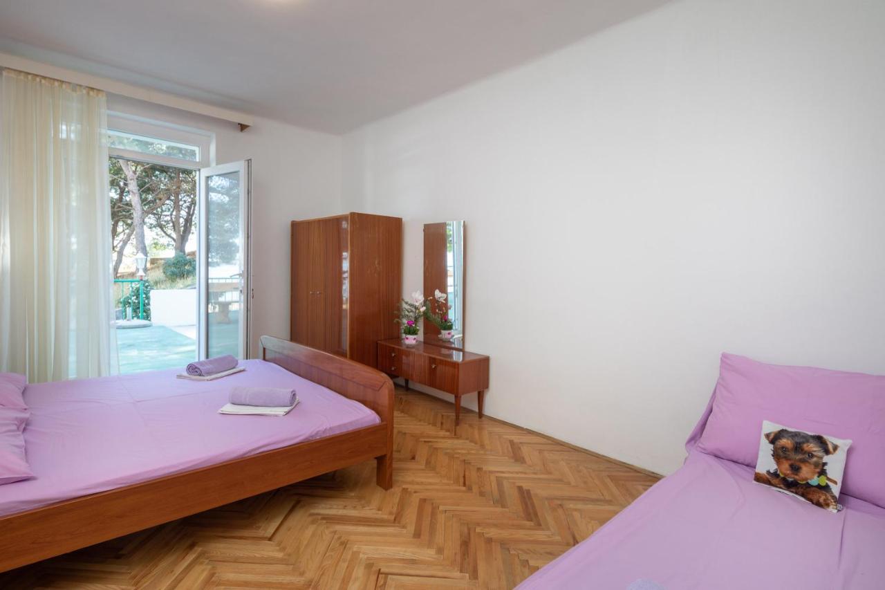 Duće Beach Apartments "Bili Cvitak" מראה חיצוני תמונה