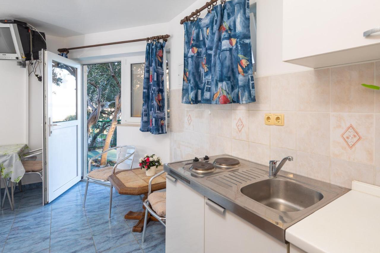 Duće Beach Apartments "Bili Cvitak" מראה חיצוני תמונה