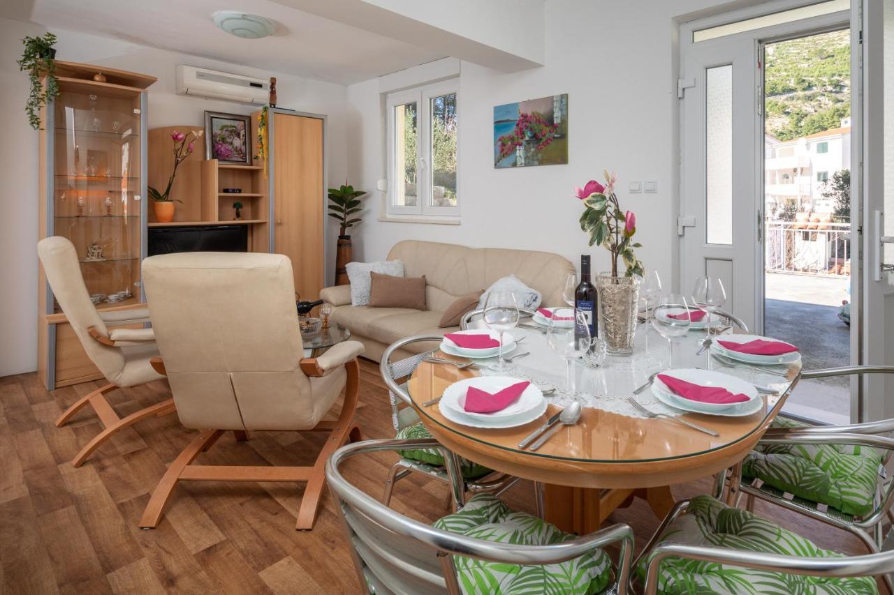 Duće Beach Apartments "Bili Cvitak" מראה חיצוני תמונה