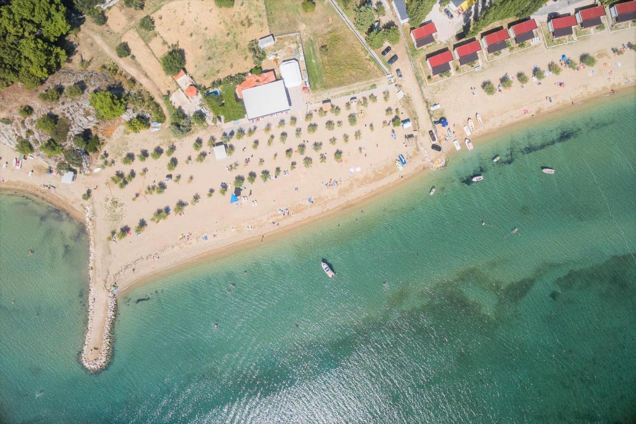 Duće Beach Apartments "Bili Cvitak" מראה חיצוני תמונה